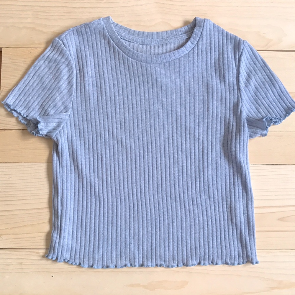 baby blue crop top